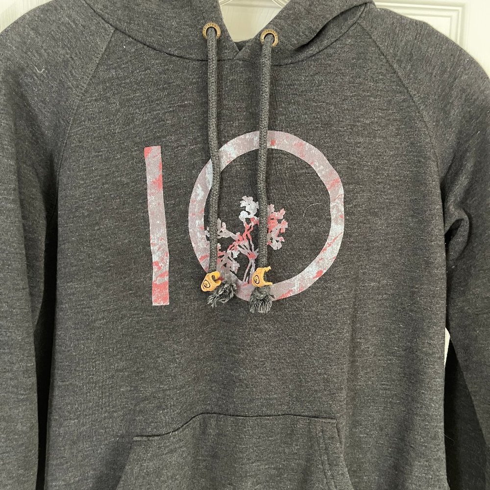 tentree Women's Floral Logo Charcoal Gray Hoodie - Medium